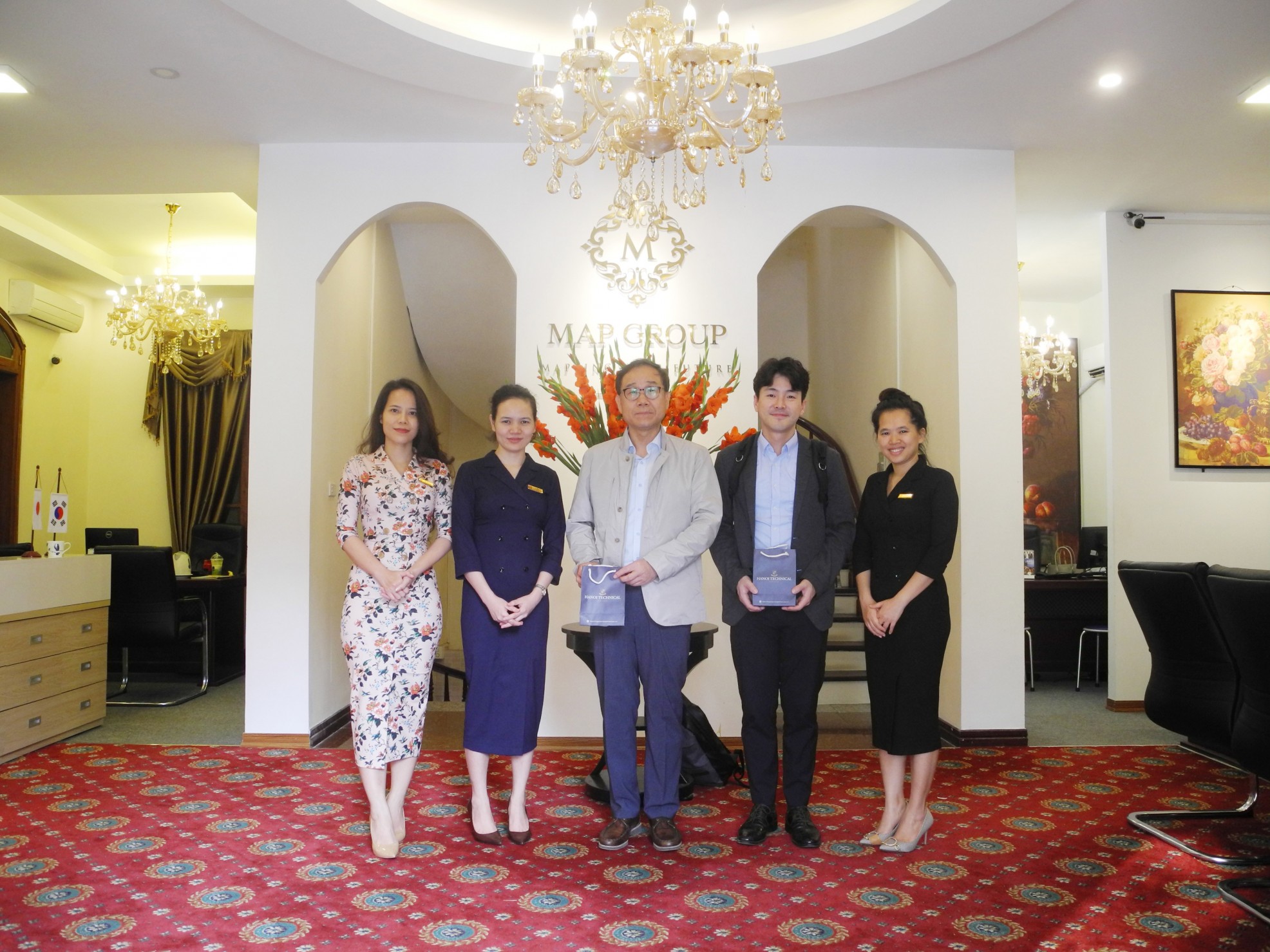 Trường Đại học Daegu Đến Thăm Và Làm Việc Tại Trường Trung Cấp Công Nghệ Hà Nội